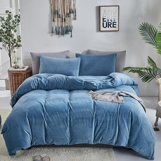 CLOTHKNOW Blue Fluffy Full Size Comforter Sets Velvet Bedding Comforter Sets Soft Lake Blue Comforter with 2 x Pillow Cases