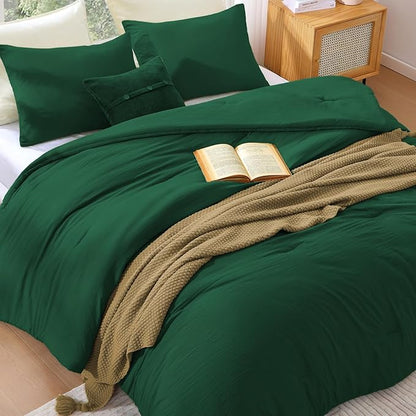 WRENSONGE Full Size Comforter Sets - 3 Pieces Emerald Green Comforter Prewashed Soft Lightweight for All Seasons, Fluffy Down Alternative Comforter Full Size with 2 Pillow Shams