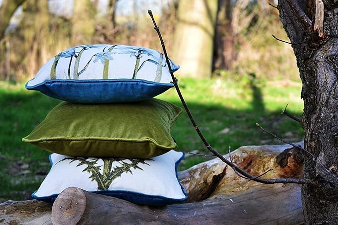McAlister Textiles Decorative Tapestry Throw Pillow Cover Scatter Cushion with Blue Green Thistle Tapestry Design & Green Velvet Backing for Lounge, Bedroom & Garden