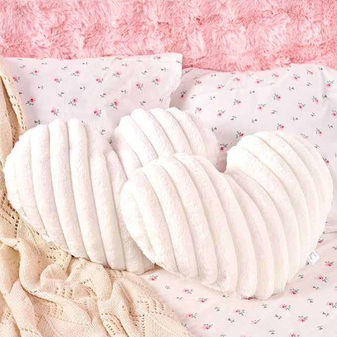 2 Pack White Heart Pillow Decorative Throw Pillows, Fluffy Heart Shaped Pillow for Bed Couch Chair, Faux Fur Cute Love Pillow Cushion for Room Decor, Valentines Day, 15" x 13"
