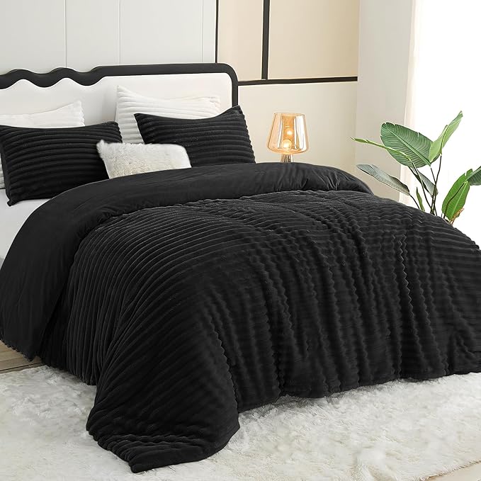 CozyLux Fluffy King Size Comforter Set - Super Soft Faux Fur Black Comforter King Size, Winter Warm Fleece Bedding Set, 3 Pieces Plush Fuzzy Bed Set (1 Shaggy Comforter, 2 Pillowcases)