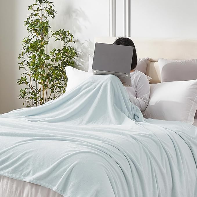 Hansleep Fleece Ice Blue Throw Blanket, Super Soft Flannel Fuzzy Plush Cozy Blanket for All Seasons, Ice Blue, Throw 50x60 Inches