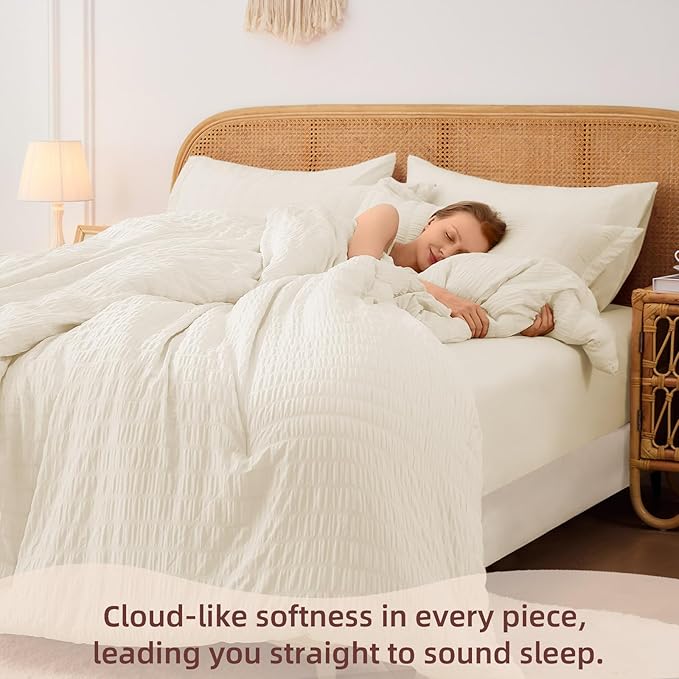 FUANNA King Size Comforter Set 7 PCS, Luxury Seersucker Bed in a Bag King for All Seasons, Soft King Bedding Set with Comforter, Flat Sheet, Fitted Sheet, Pillowcases & Shams for Bedroom, Cream White