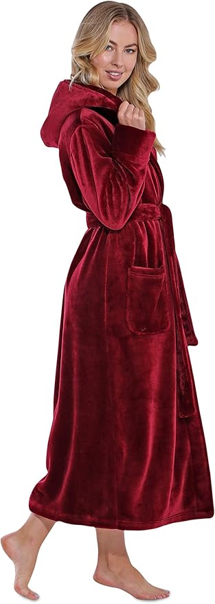 Turquaz Oversize Premium Luxury Ultra Soft Warm Robes for Women Plush Fleece Bathrobe for Women with and Spacious Pockets