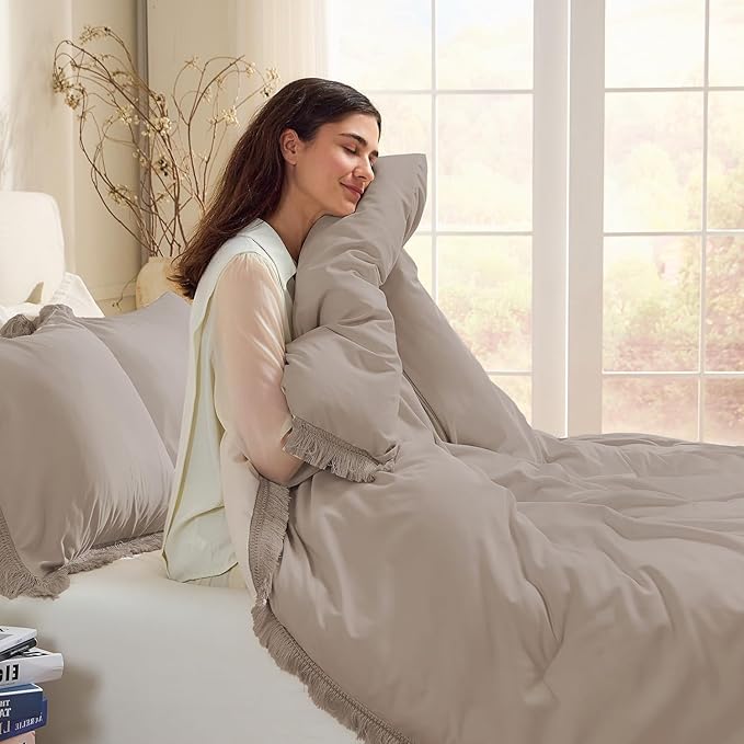 Andency California King Comforter Set Khaki - 3 Pieces Cal King Boho Lightweight Bedding Comforter Sets, Oversized All Season Soft Bed Set (104x96In Comforter & 2 Pillowcases)