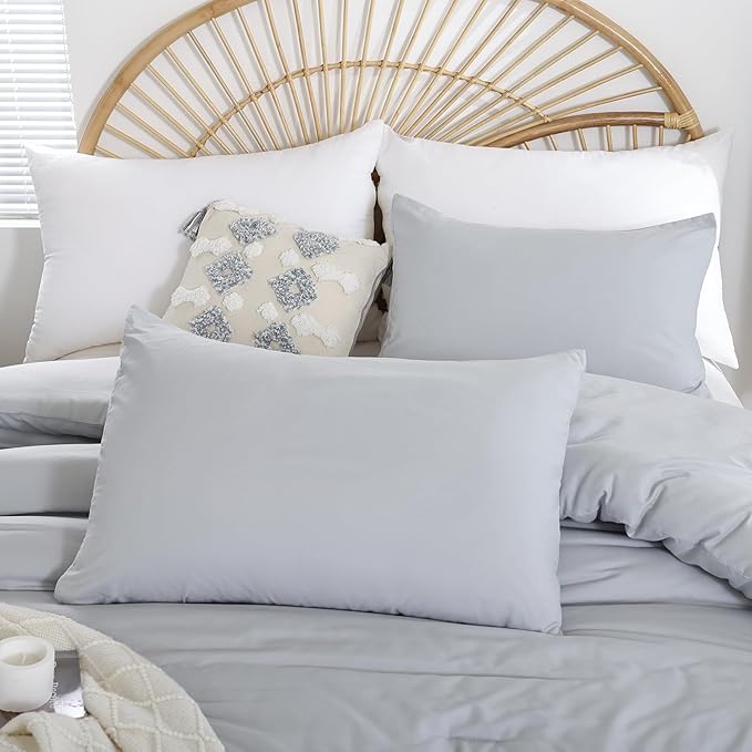 weigelia Light Grey Comforter Set King Size - 3 Pieces Lightweight Grey Solid Bedding Set - All Season Fluffy Microfiber Bed Set (1 Comforter, 2 Pillowcases)