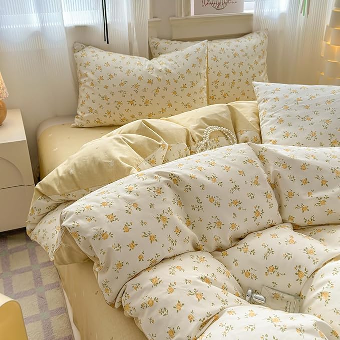 Yellow Queen Comforter Set - Orange Floral Comforter Set Queen Size, Quilt Bedding Set 3 Pieces, Soft & Lightweight Comforter(90‘’ x 90‘’) & 2 Pillowcases(30‘’x20‘’)