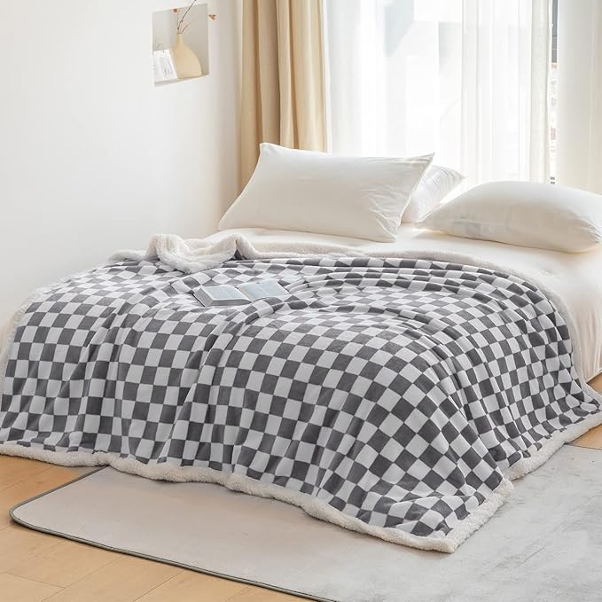 LOMAO Sherpa Throw Blanket Fleece Blanket with Checkered Pattern Soft Thick Blanket for Couch, Bed, Sofa Luxurious Warm and Cozy for All Seasons (Grey, 51"x63")