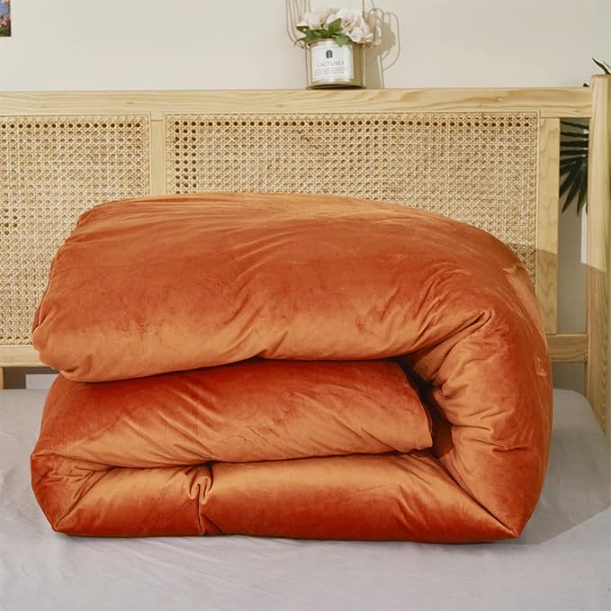 KAREVER Burnt Orange Velvet Comforter Queen Solid Rust Color Flannel Velvet Bedding Comforter Set All Caramel Colour 3 PCs Shaggy Soft Warm and Durable Flannel Blanket Queen