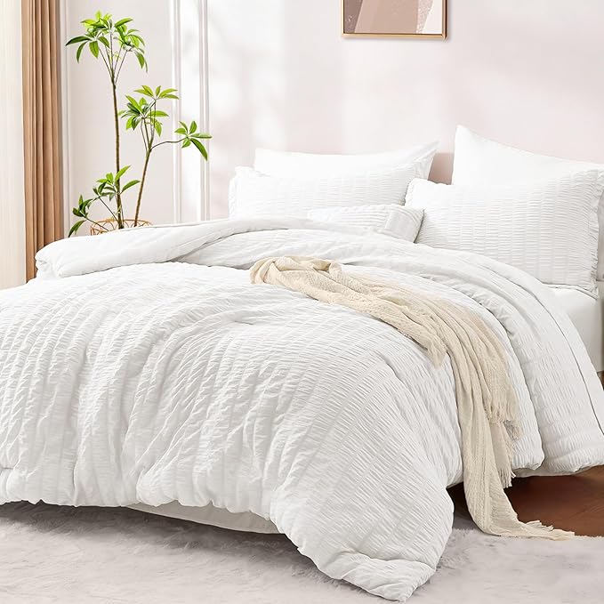 FUANNA King Size Comforter Set 7 Pieces, Luxury Seersucker Bed in a Bag King for All Seasons, Soft King Bedding Set with Comforter, Flat Sheet, Fitted Sheet, Pillowcases & Shams for Bedroom, White