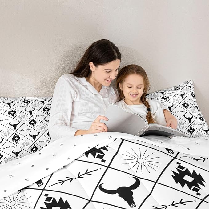 Erosebridal Boys Bull Skull Comforter Set Toddler Size, Ethnic Western Horns Bedding Set Teens Tribal Aztec Boho Southwestern Duvet Insert Farmhouse Animal Vintage Quilt, 1 Pillow Case, Black White