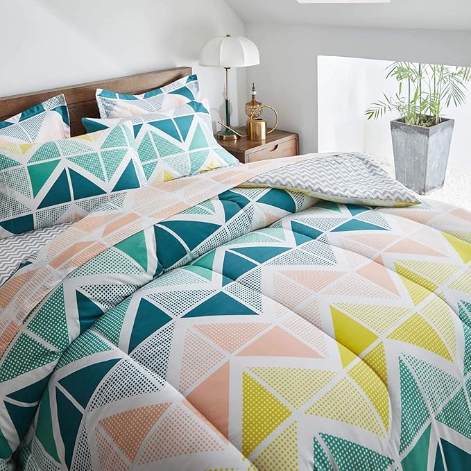 Green Yellow Bed in a Bag 7 Pieces King Size Comforter Sheet Set Triangles Print Microfiber Summer Soft Complete Bedding Set (1 Comforter 2 Pillow Shams 1 Flat Sheet 1 Fitted Sheet 2 Pillowcases)