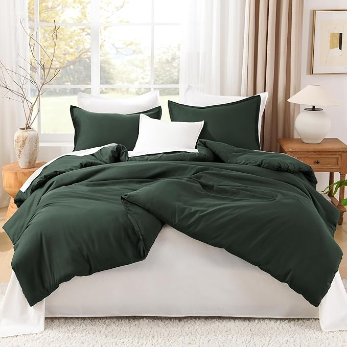 Litanika Forest Green Comforter Set Queen Size, 3 Pieces Lightweight Solid Bedding Comforter Set, All Season Fluffy Bed Set (90x90In Comforter & 2 Pillowcases)