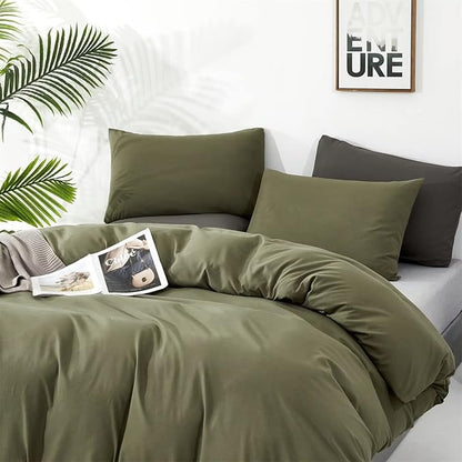 Houseri Army Green Comforter Full Size, 3 Piece Olive Green Bedding Sets Full, Lightweight Classic Dark Green Comfy Soft Teen Boys Girls Preppy Dorm Bed Quilts Blanket Full(1 comforter, 2 pillowcases)