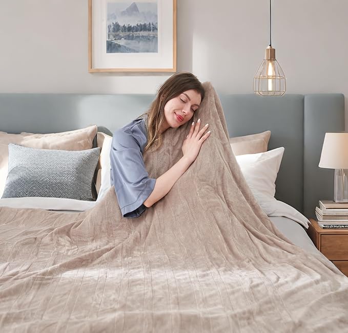 Electric Heated Blanket Twin Size 62"x84", Fast Heating Throw, Soft Plush Microplush for Bed & Couch, 1-10 Hours Auto Off & 6 Heating Levels, Machine Washable, Gifts for Grandma & Family-Camel