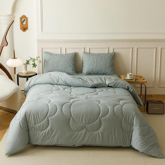 CLOTHKNOW Light Blue Queen Comforter Sets Daisy Puff Bedding Comforter Sets Soft Blue Boho Queen Comforter with 2 x Pillow Cases