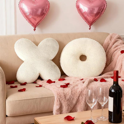 Cumule 2 Pcs Valentine's Day XO Pillow Plush White Cute Plush Soft Throw Pillows for Bedroom Living Room Plush White Cushion 14x14 Inch Cute Pillow for Cute Room Decorative Throw Pillow