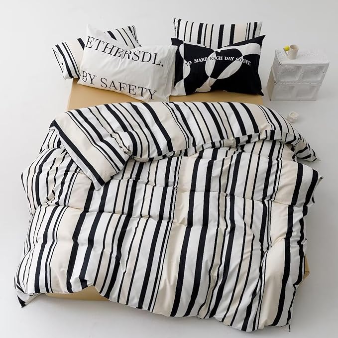 KAREVER Striped Comforter Queen Black White Comforter 3 Pieces Soft Stripes Comforter Set 1 Striped Queen Comforter (90x90 inches) with 2 Pillowcases (20x26 inches)