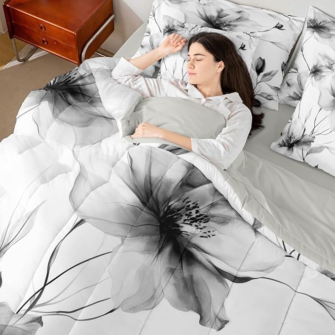 Erosebridal Black and White Floral Comforter Set with Sheets King, Boho Flower 7 Pcs Bedding Set for Women Men, Artistic Watercolor Floral Bed in A Bag, Ink Painting Style Blossom & Leaf Bed Sets