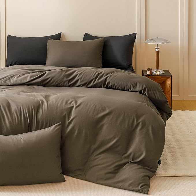 CLOTHKNOW Brown Comforter Full Size Sets Chestnut Brown Bedding Comforter Sets Soft Mocha Coffee Comforter with 2 x Pillow Cases