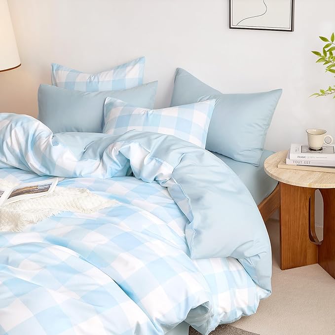 Wake In Cloud - Gingham Comforter Set, Plaid Buffalo Check Checkered Cottagecore Cute Geometric, Soft Lightweight Bedding, 3 Pieces, Light Blue White, Queen Size