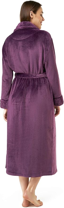 Turquaz Oversize Premium Luxury Ultra Soft Warm Robes for Women Plush Fleece Bathrobe for Women with and Spacious Pockets