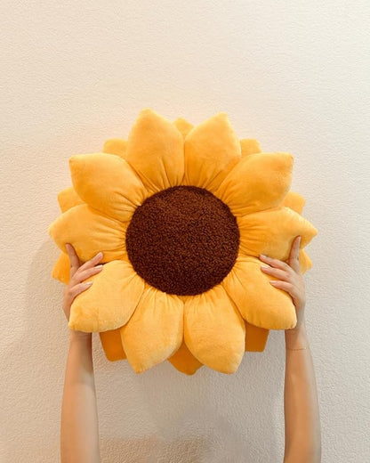 Green Philosophy Co. Flower Pillow, 3D Sunflower Shaped Decorative Throw Pillow - Soft Plush Cushion for Bed and Couch, Cute Boho & Cottagecore Home Decor Accent, Golden Yellow