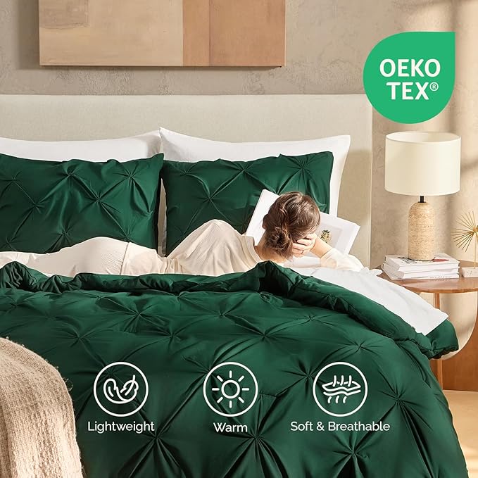 Andency Dark Green Pinch Pleat Comforter Twin(66x90Inch), 2 Pieces(1 Pintuck Comforter, 1 Pillowcase) Microfiber Pintuck Comforter Set Down Alternative Comforter Bedding Set