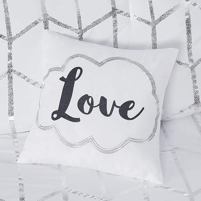 Intelligent Design Raina Full/Queen Comforter Set, Soft Microfiber, Modern Geometric Metallic Bed Set, 5 Pieces College Bedding with 2 Shams, 2 Toss Pillows White/Silver
