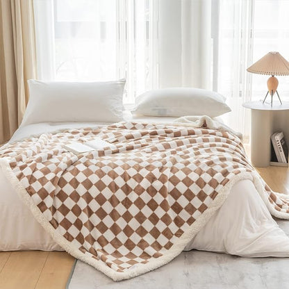 LOMAO Sherpa Throw Blanket Fleece Blanket with Checkered Pattern Soft Thick Blanket for Couch, Bed, Sofa Luxurious Warm and Cozy for All Seasons (Khaki, 60"x80")