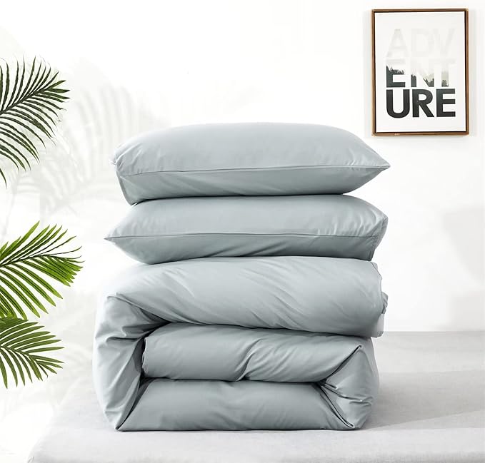 Houseri Haze Full Size Comforter Set - 3 Pieces Light Blue Bedding Sets Comfy Soft Teen Girls Boys Baby Blue Minimalist Dorm Bed Quilt Blanket