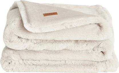 UnHide Marshmallow - Faux Fur Blanket - Heavy Weight, Extra Soft Blanket - Made from Recycled Materials - Machine Washable - Small (50" x 60") - Snow White