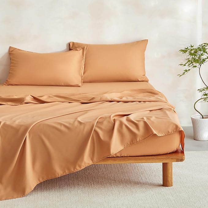 Wake In Cloud - Floral Comforter Set with Sheets, Cute Vintage Flower Cottagecore Aesthetic for Women Teen Girls, 7 Pieces Bed in a Bag, Cream Orange, Queen Size