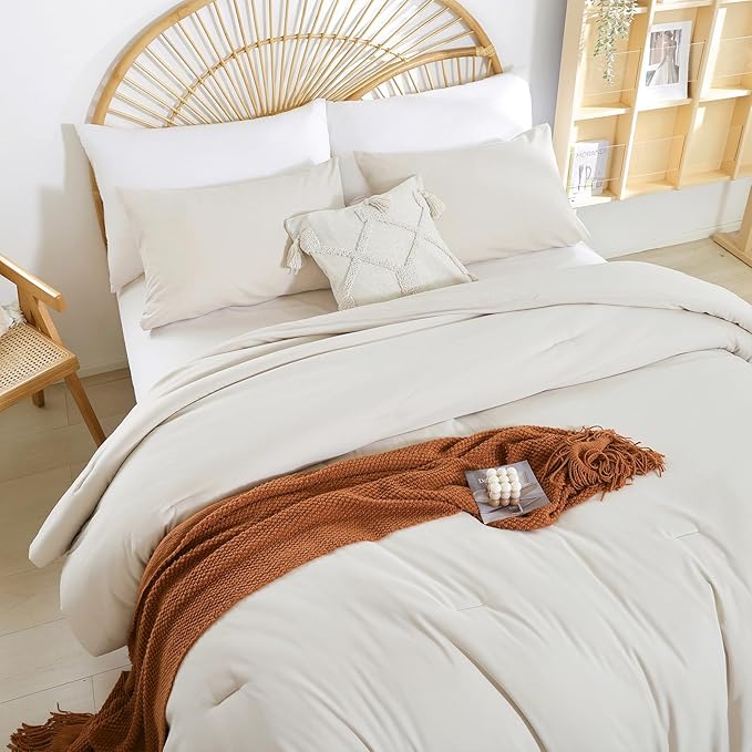 Weigelia Full Size Modern Beige Comforter Set - 3PCS Microfiber for All Season - Soft Lightweight Bed Set for Men, Women and Girls (1 Comforter, 2 Pillowcases)