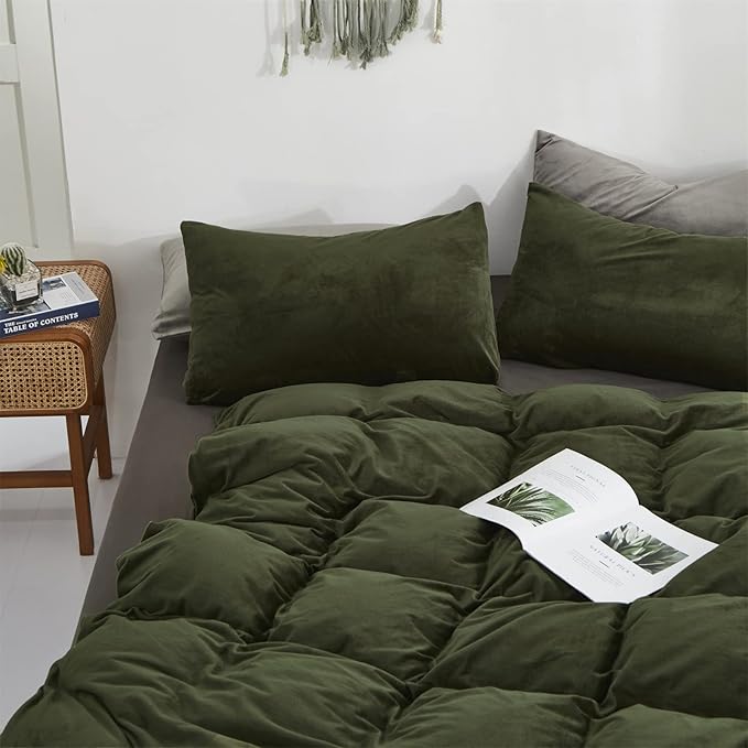 KAREVER Dark Green Velvet Comforter Set Twin Army Green Flannel Velvet Bedding Comforter Set All 3 PCs Shaggy Soft Warm and Durable Flannel Blanket Twin XL