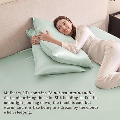 THXSILK 6A+ Top Grade 100% Pure Mulberry Silk Full Fitted Sheet 3Pcs Set Bed Sheets Luxury Bedding for Hair and Skin Health Breathable Cooling, 1 Fitted Sheet with 2 Pillowcases, Light Blue