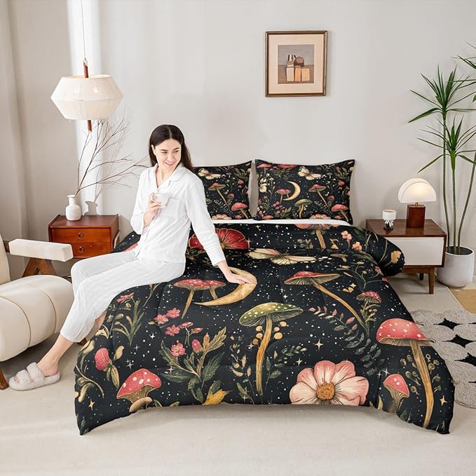 Erosebridal Gothic Mushroom Black Bedding Set for Boys, Vintage Mushroom Comforter Set King Boho Moth Spring Floral Comforter for Kids Teens Adults Bedroom, Moon and Starry Star Quilt Lightweight