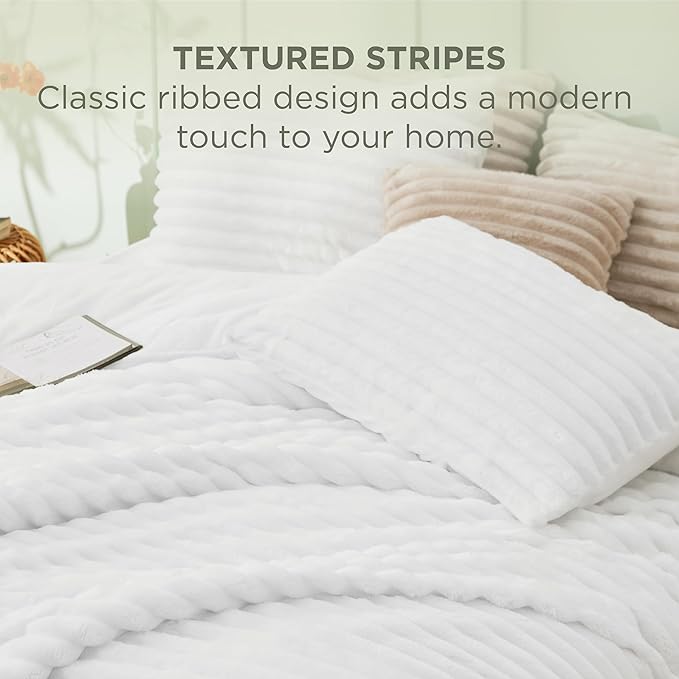 Bedsure King Size Comforter Set - GentleSoft™ 3 Pieces Fluffy Double-Side Fleece Comforter Set, Cozy Striped Room Decor Aesthetic, Luxury Bright White King Bedding with 2 Pillowcases, 104x90 Inches