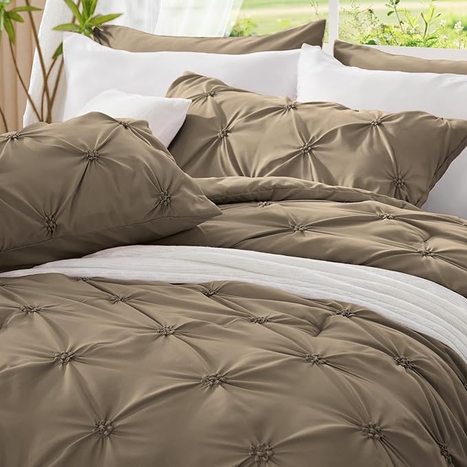 BEDELITE Light Brown King Size Comforter Set - 3 Pieces Boho Pintuck Bedding Comforter Sets, Lightweight Soft & Warm King Bedding Set with 2 Pillowcases for All Season
