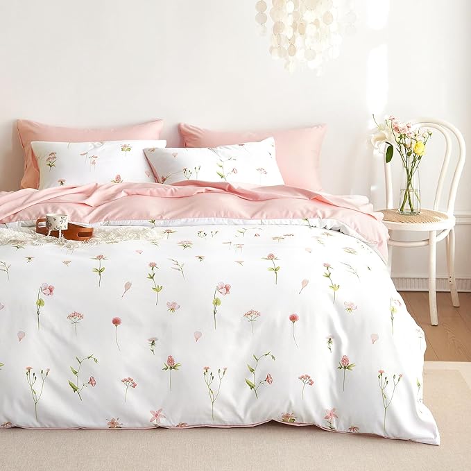 Wake In Cloud - Floral Comforter Set, Cottagecore Cute Aesthetic Watercolor Tiny Flowers and Leaves, Soft Lightweight Bedding for Women Teen Girls, 3 Pieces, Pink, Twin/Twin XL Size