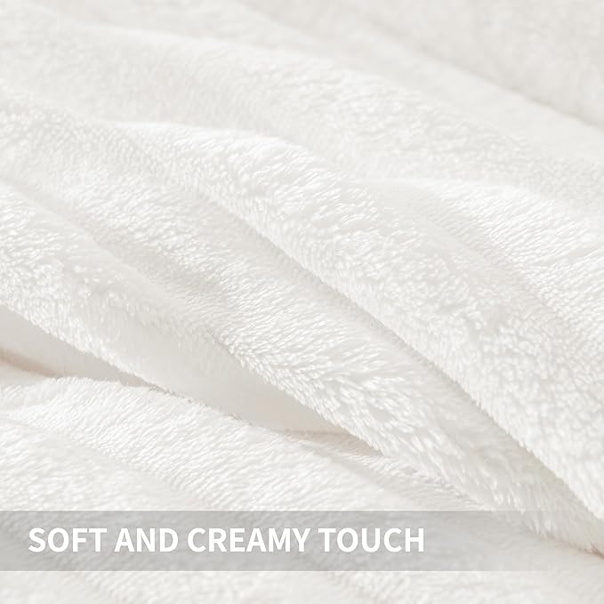 Andency Fluffy Queen Comforter Set, Super Soft White Comforters Queen Size, Winter Warm Fleece Faux Fur Bedding Set, Luxury Plush Fuzzy Bed Set 3 Pieces (1 Shaggy Comforter, 2 Pillowcases)
