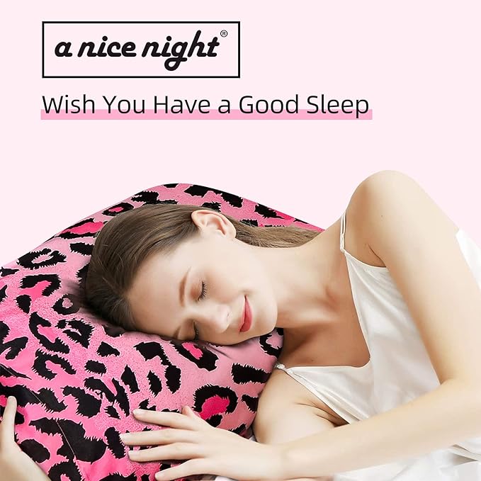 A Nice Night Leopard Printed，Satin Silky Soft Quilt Sexy Luxury Super Soft Microfiber Comforter Quilt Bedding Comforter Set Full/Queen, Light Weighted (Pink, King(88-by-102-inches))