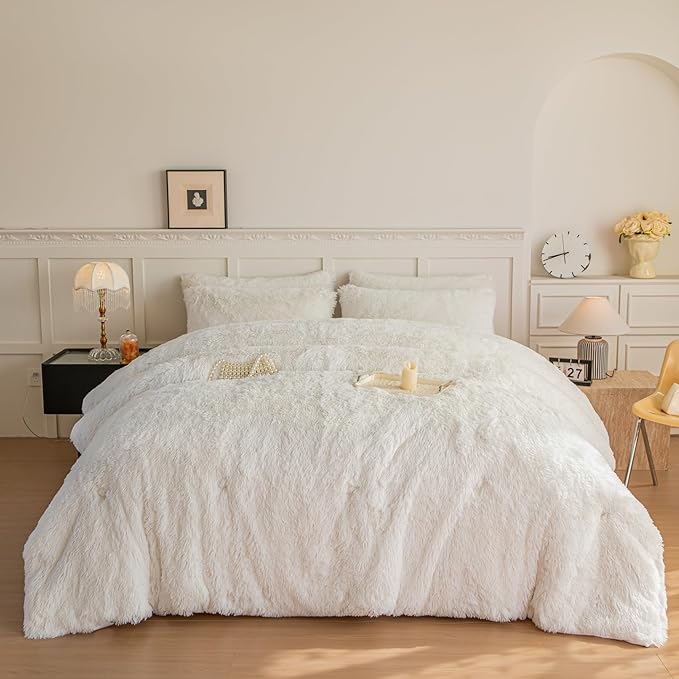 chovy Faux Fur Plush White Comforter Sets King - Ultra Soft Shaggy Flannel Velvet Fluffy Fuzzy 3PC Bedding Set （Comforter x 1 Pillowcases x 2）