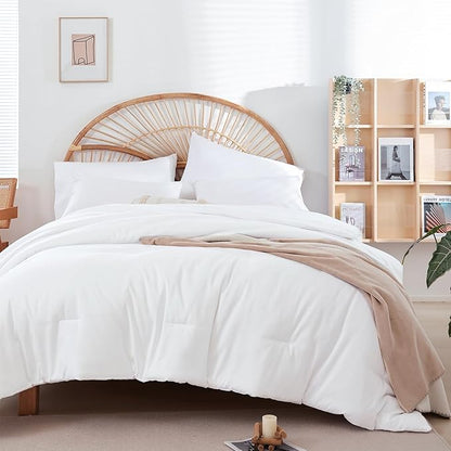 weigelia King Size Comforter Set Soft Microfiber 3 Piece Comforters Set for Men, Women and Girls White Lightweight Alternative Comforter for All Season (1 Comforter, 2 Pillowcases)