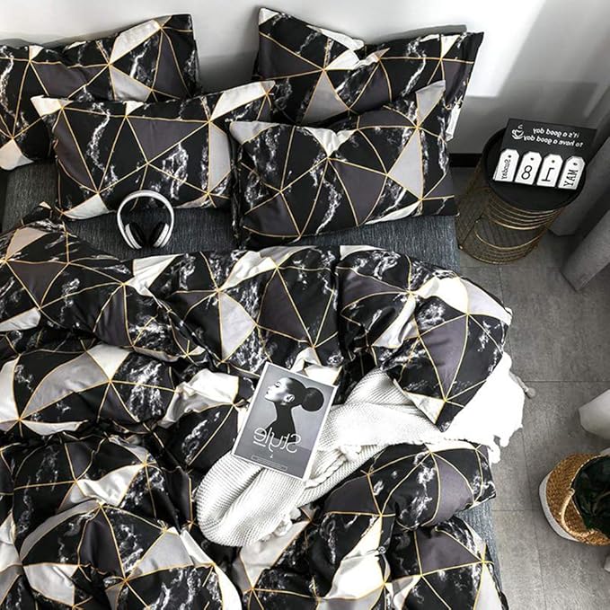 CLOTHKNOW Black White California King Comforter Set 3Pcs Marble Triangle Bedding Comforter Sets Geometric Comforter with 2 x Pillow Cases