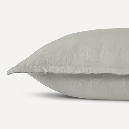 Amazon Basics Brushed Microfiber Comforter Set, Extra Soft with Natural Texture, 3-Piece, Queen/Full, Grey