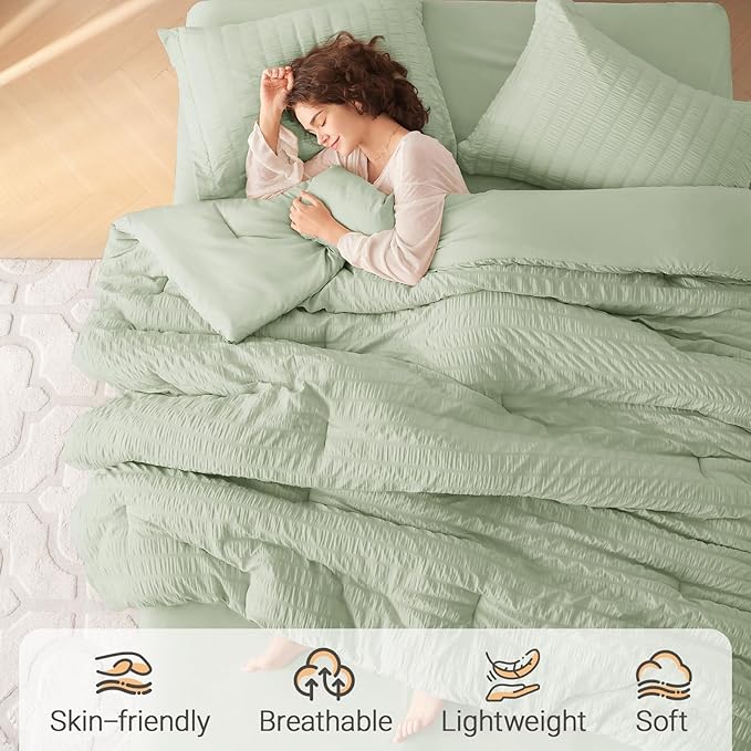 MUXHOMO 5 Pieces Twin Comforter Set, Seersucker Bed in a Bag Twin Size, All Season Luxury Bedding Set with Comforter, Flat Sheet, Fitted Sheet, Pillowcase & Sham, Light Green