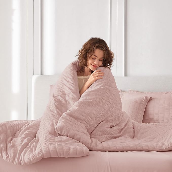 MUXHOMO 7 Pieces King Comforter Set, Seersucker Bed in a Bag King Size, All Season Luxury Bedding Set with Comforter, Flat Sheet, Fitted Sheet, Pillowcases & Shams, Rose Gold