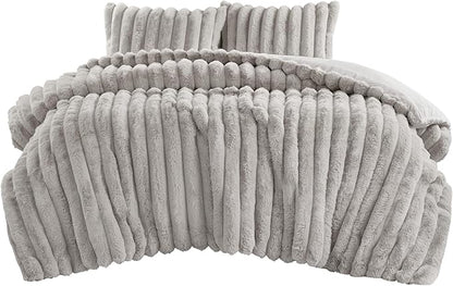 Madison Park Jasmine Queen Comforter Set, Luxurious Reversible Faux Fur Plush Ribbed Velvet Bedding, Fuzzy Thick Warm Winter Comforter, Super Soft Fluffy 3-Piece Set Light Grey
