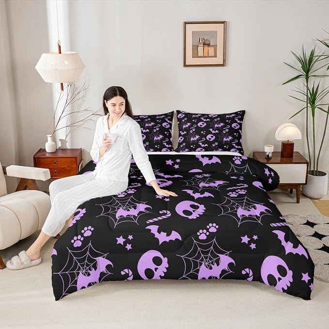 Erosebridal Cute Purple Halloween King Bedding Set Spider Web Skull Bat Comforter Set Spooky Goth Gothic Animal Bed Collections Horror Halloween Duvet Quilt Sets for Kids Teens Adults